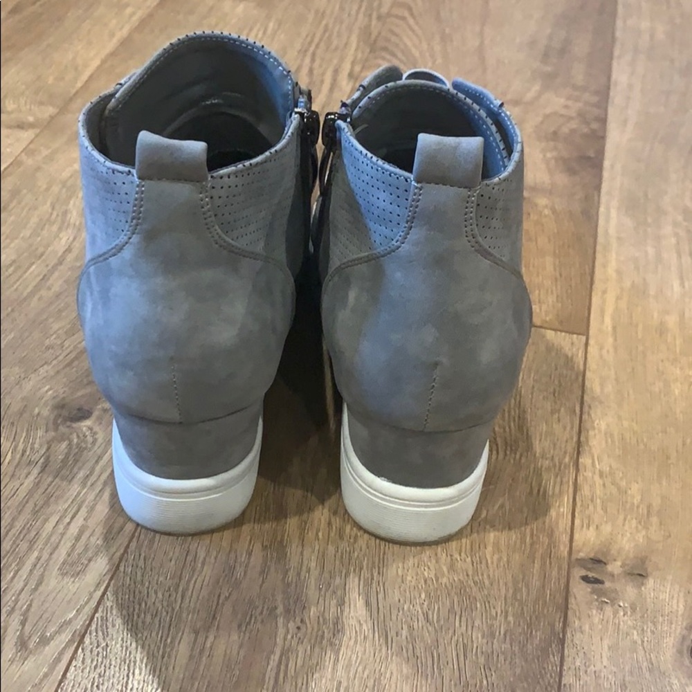 Wedge Sneaker - Picture 4 of 5